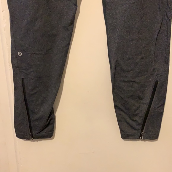 Mens lululemon pants large - Picture 6 of 6